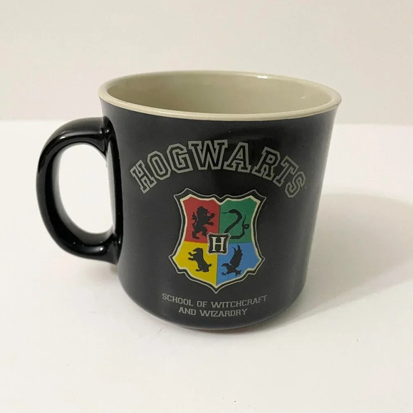 Harry Potter Hogwarts School of Witchcraft and Wizardry 20oz Coffee Tea Mug Cup - Picture 1 of 12